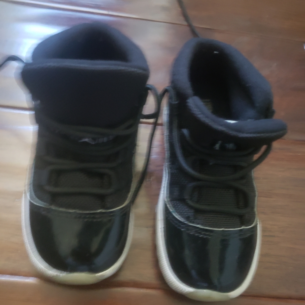 Toddler Boys Black White &  Gray Jordans